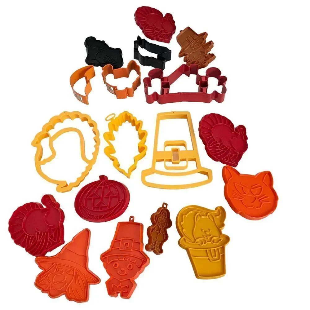 Vintage Cookie Cutters Plastic Metal Halloween Thanksgiving Fall Lot of 18